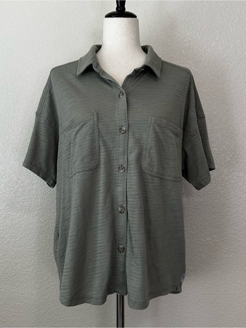 Eddie Bauer Women's BUNDLE (3) Short Sleeves Button Down Top, Sz Large - Picture 6 of 11